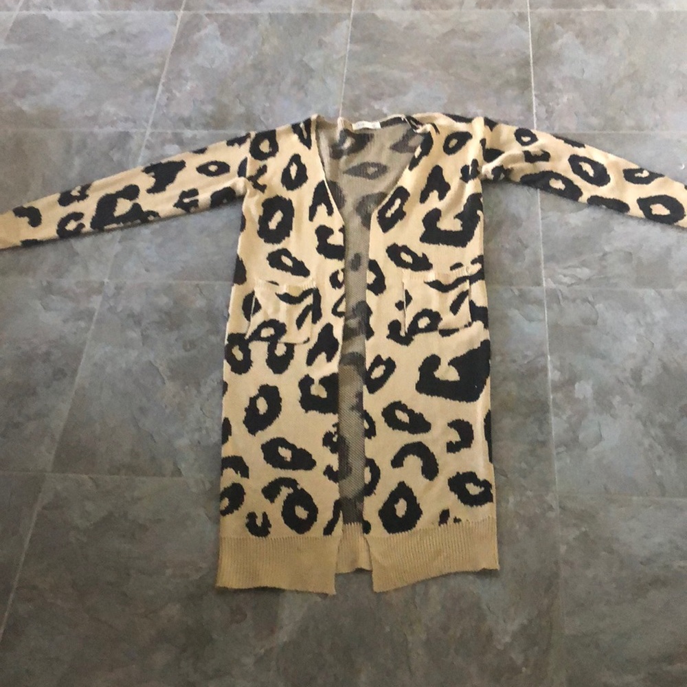 Long leopard cardigan. Size L.